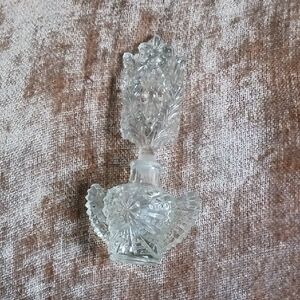 Elegant Crystal Perfume Bottle